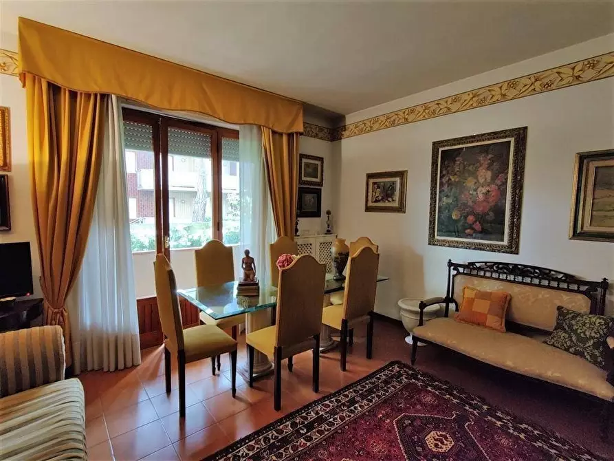 Immagine 6 di Appartamento in vendita  a Massa