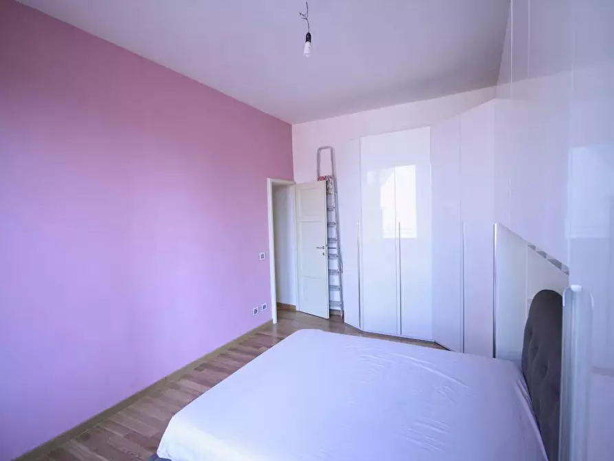 Immagine 17 di Appartamento in vendita  a Lucca