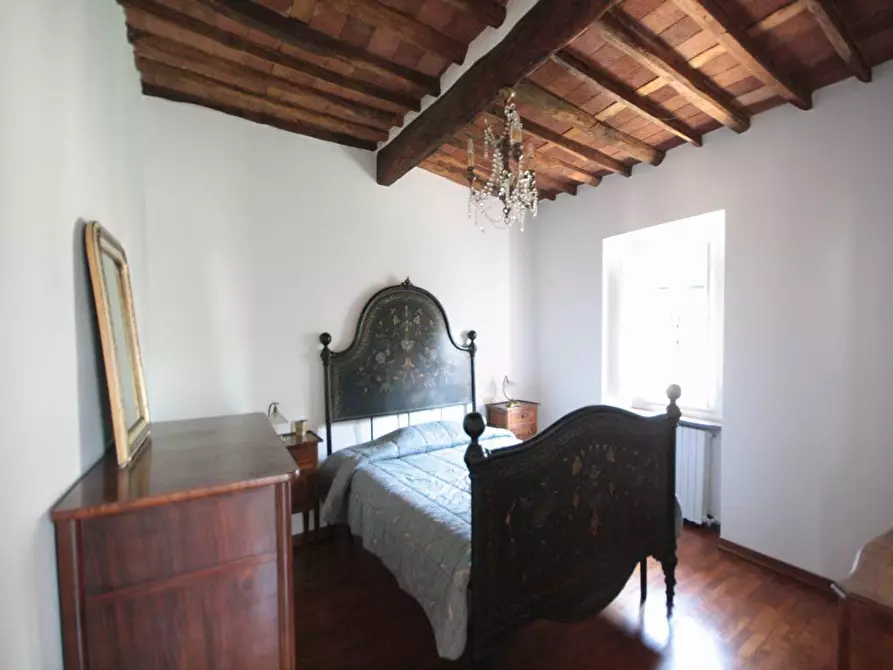 Immagine 10 di Appartamento in affitto  a Lucca