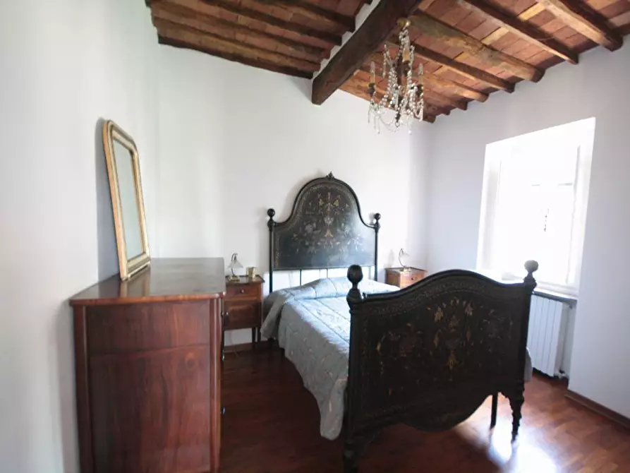 Immagine 5 di Appartamento in affitto  a Lucca