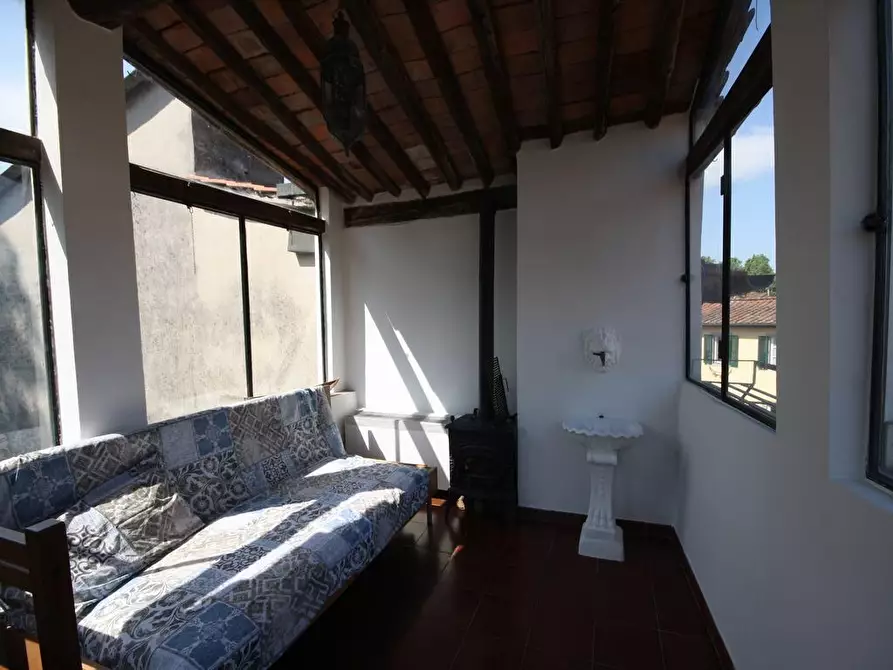 Immagine 27 di Appartamento in affitto  a Lucca