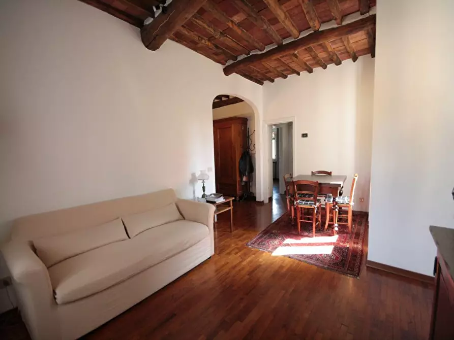 Immagine 13 di Appartamento in affitto  a Lucca