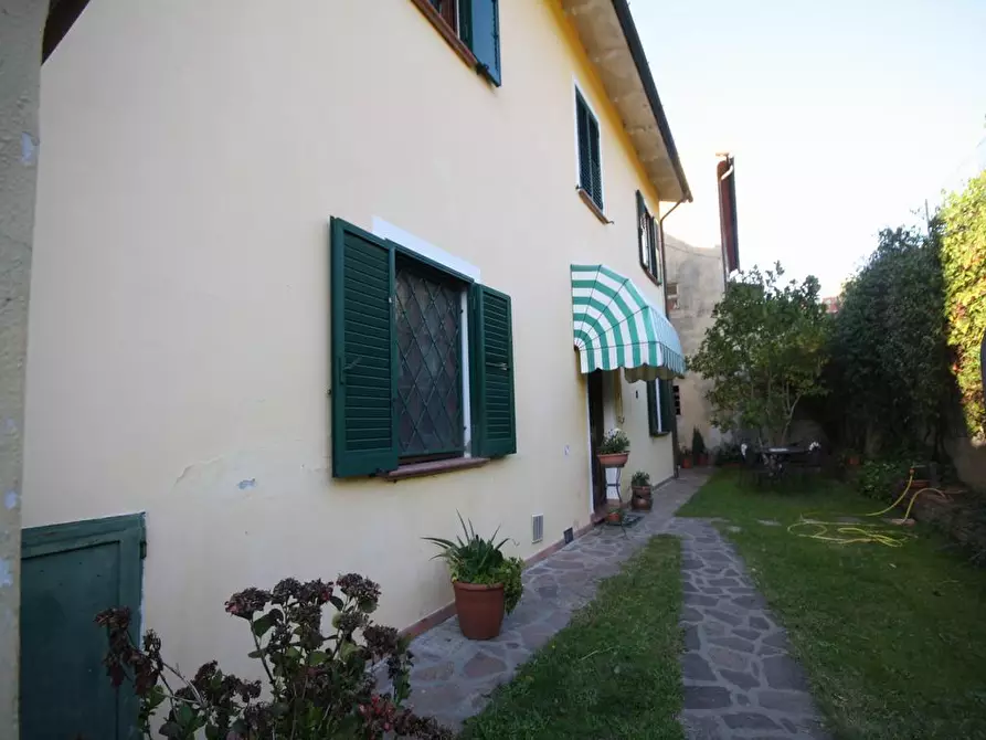 Immagine 1 di Appartamento in affitto  a Capannori