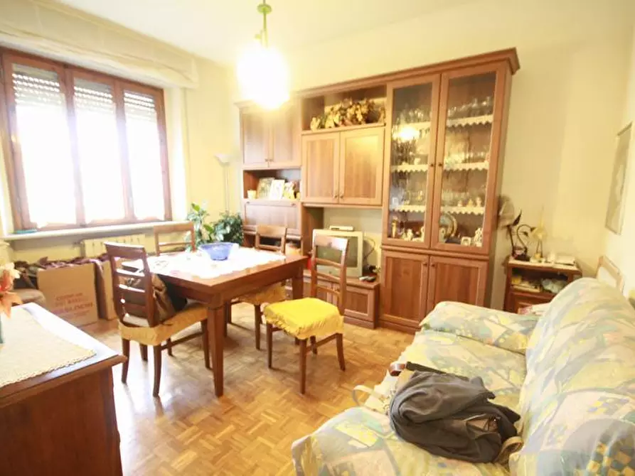 Immagine 16 di Appartamento in affitto  a Lucca