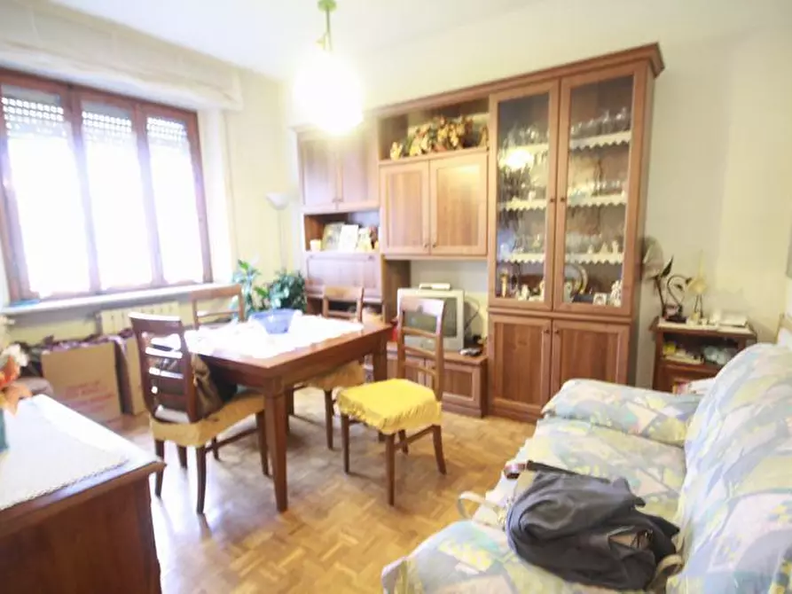 Immagine 17 di Appartamento in affitto  a Lucca