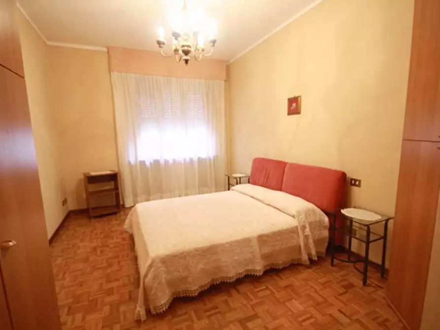 Immagine 5 di Appartamento in affitto  a Lucca