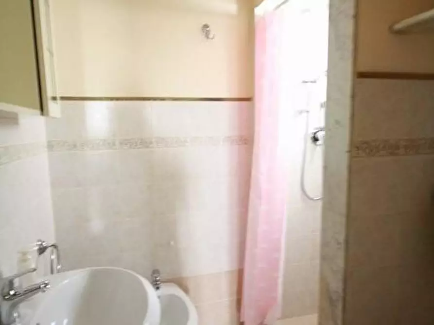 Immagine 20 di Appartamento in affitto  a Lucca