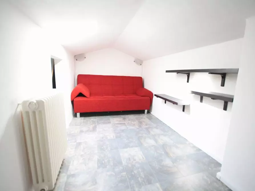 Immagine 13 di Appartamento in affitto  a Lucca