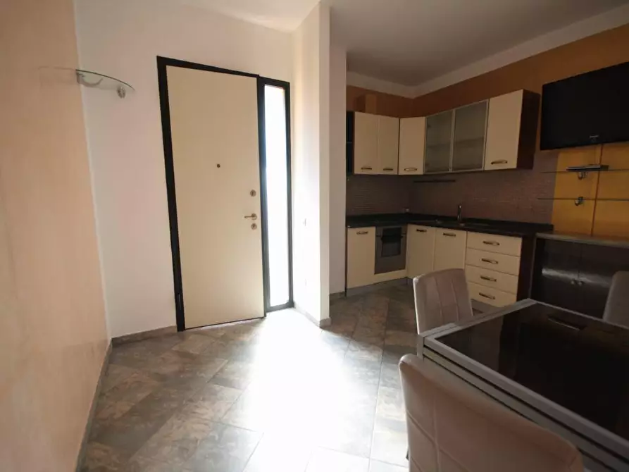 Immagine 6 di Appartamento in affitto  a Lucca