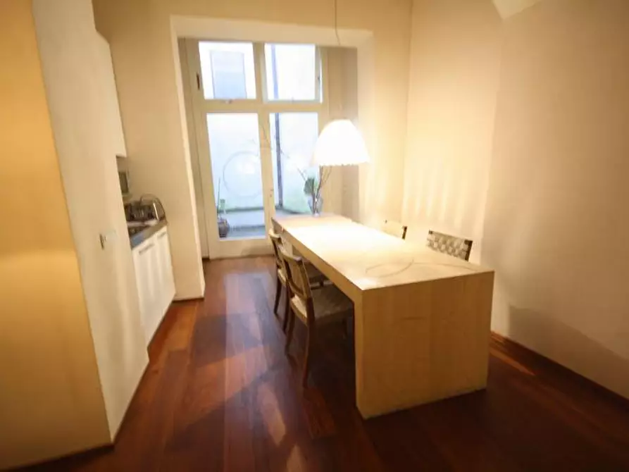 Immagine 5 di Appartamento in affitto  a Lucca