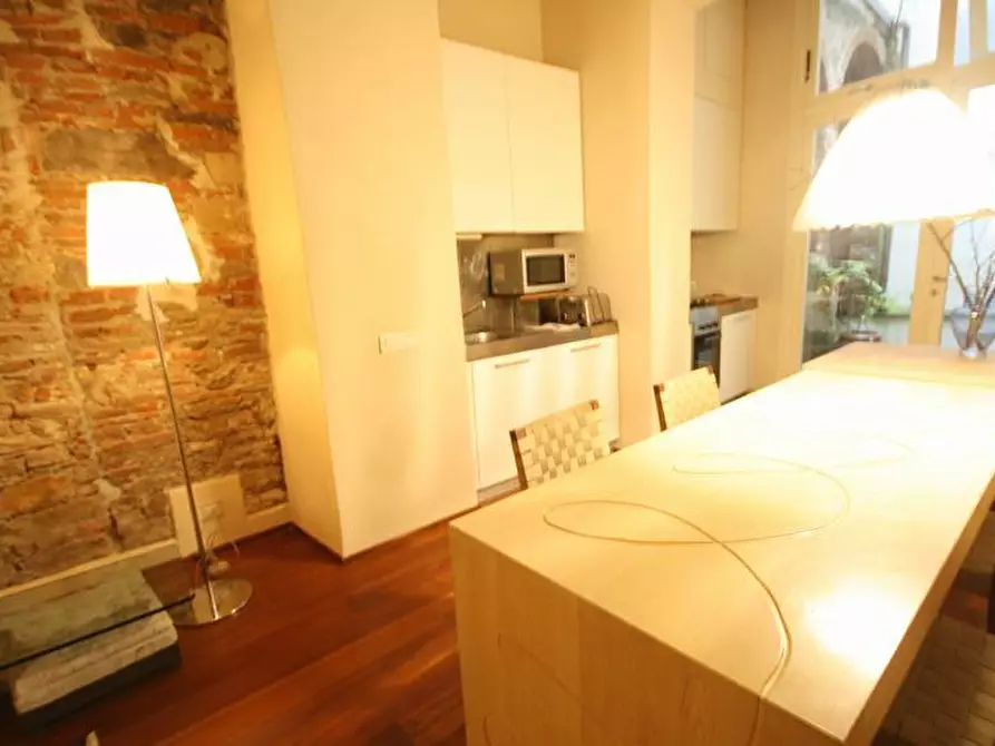 Immagine 7 di Appartamento in affitto  a Lucca