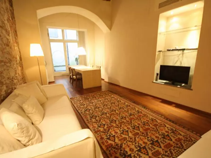 Immagine 3 di Appartamento in affitto  a Lucca