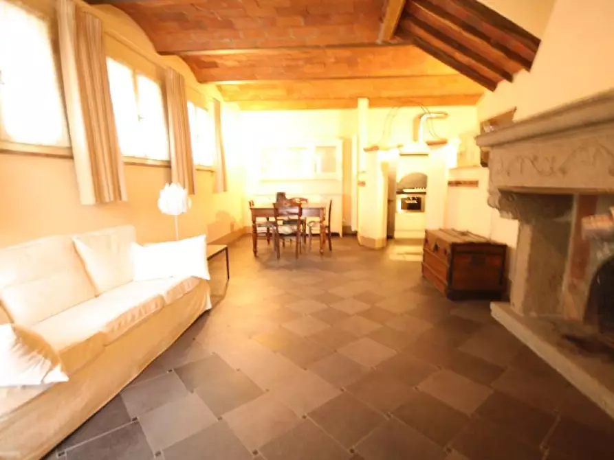 Immagine 17 di Appartamento in affitto  a Lucca