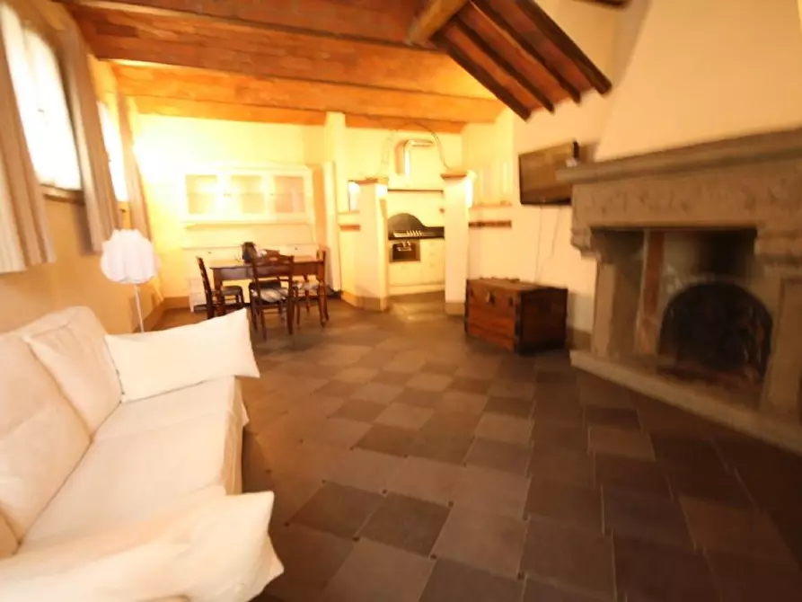 Immagine 4 di Appartamento in affitto  a Lucca