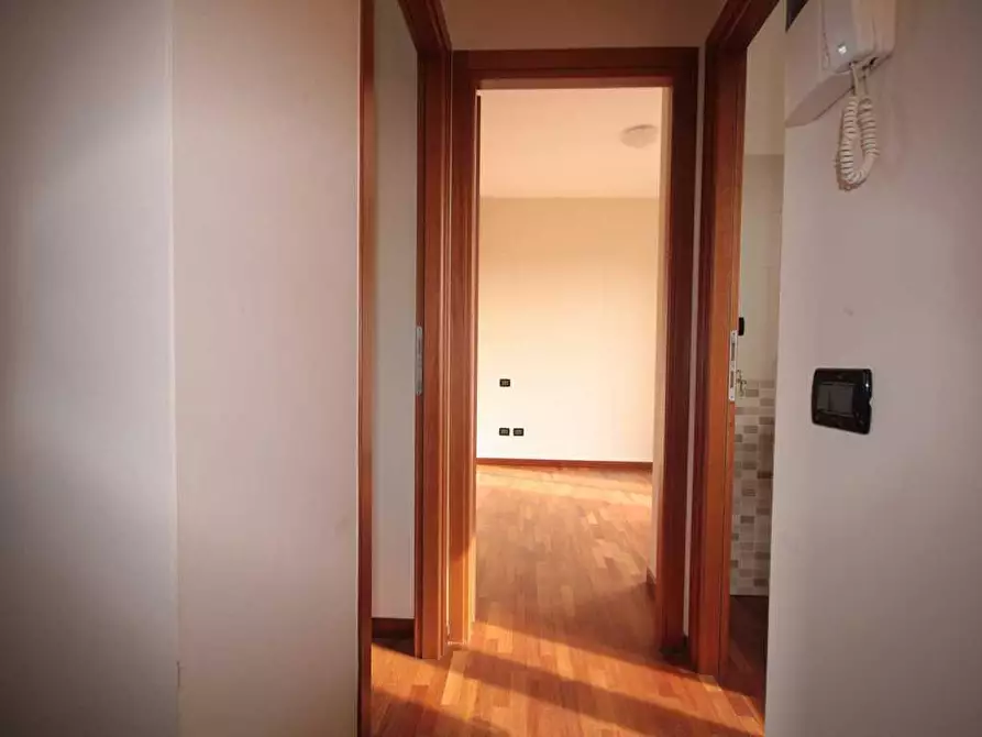 Immagine 18 di Appartamento in affitto  a Lucca