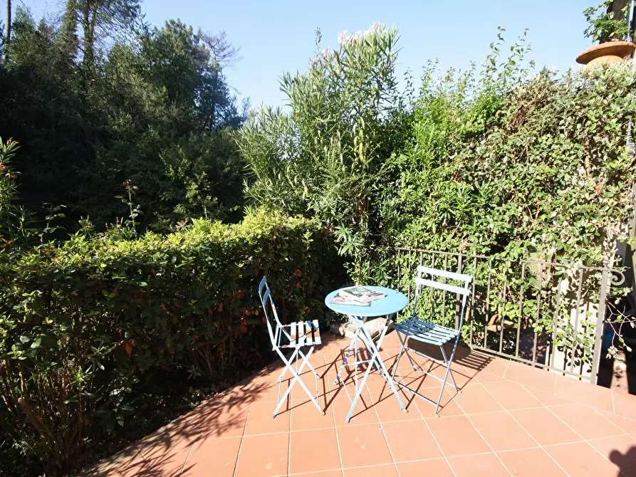 Immagine 1 di Appartamento in affitto  a Lucca