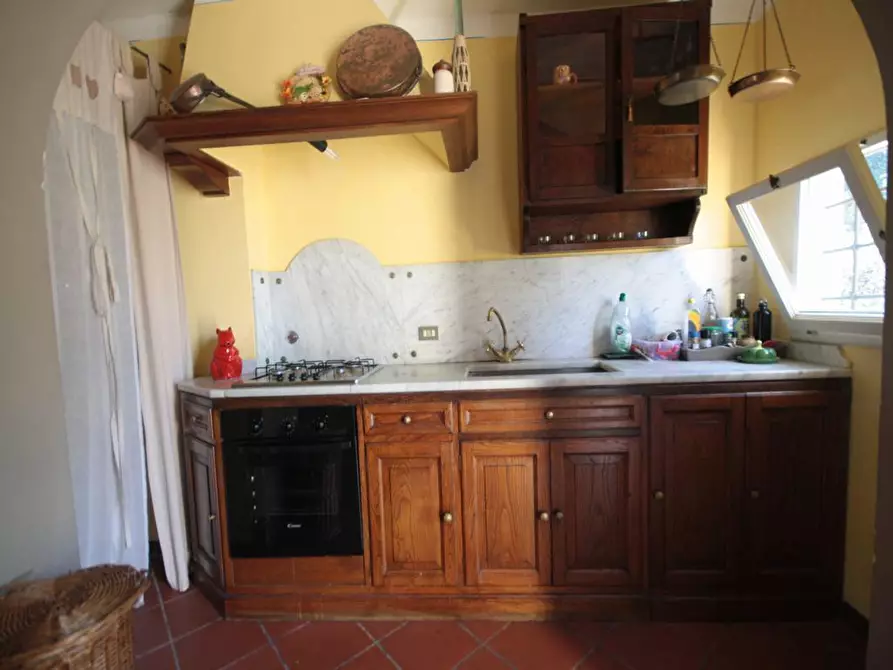 Immagine 30 di Appartamento in affitto  a Lucca