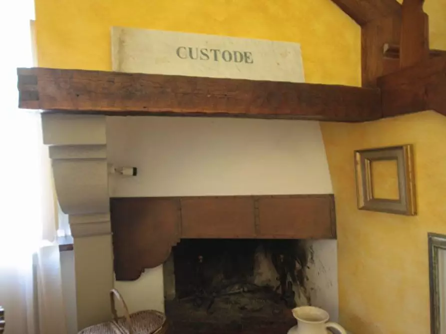 Immagine 28 di Appartamento in affitto  a Lucca