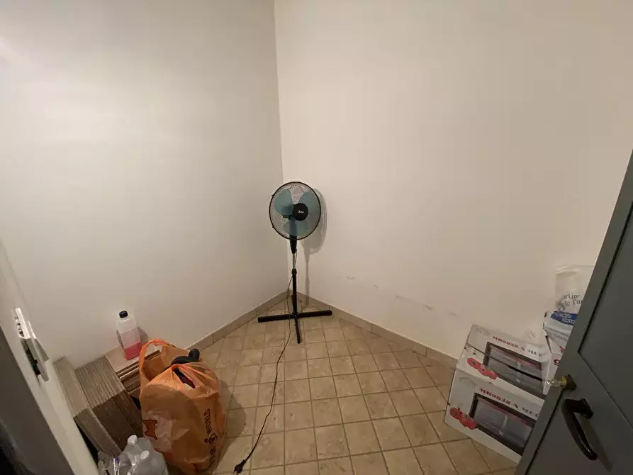 Immagine 14 di Appartamento in vendita  a Lucca