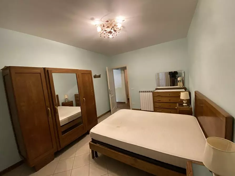 Immagine 7 di Appartamento in vendita  a Lucca