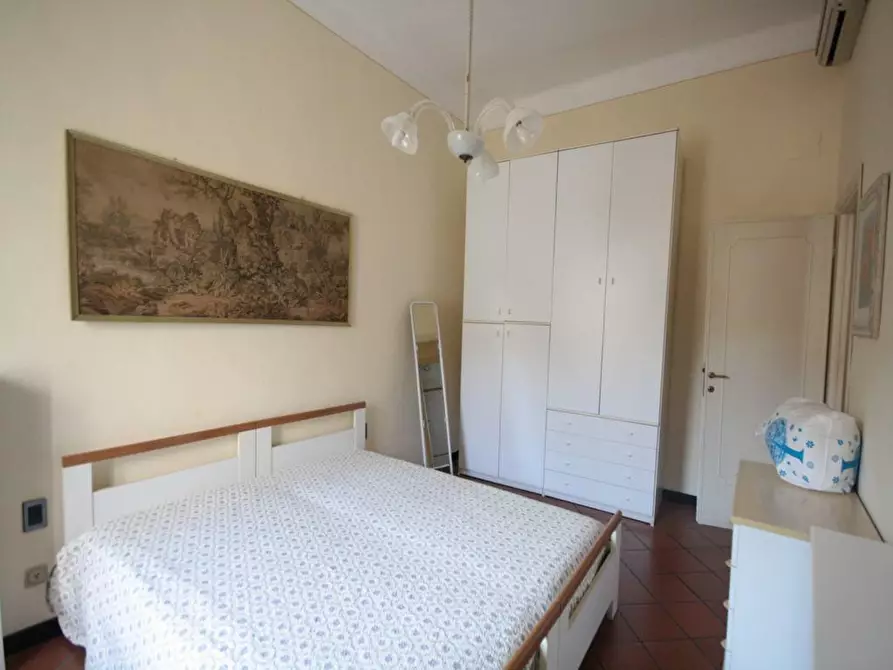 Immagine 6 di Appartamento in affitto  a Lucca