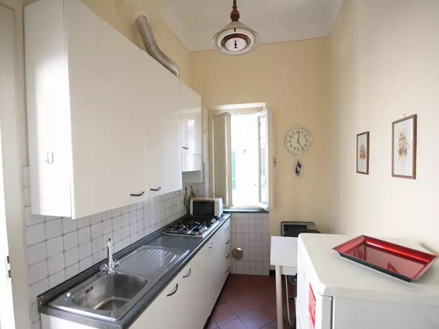 Immagine 11 di Appartamento in affitto  a Lucca