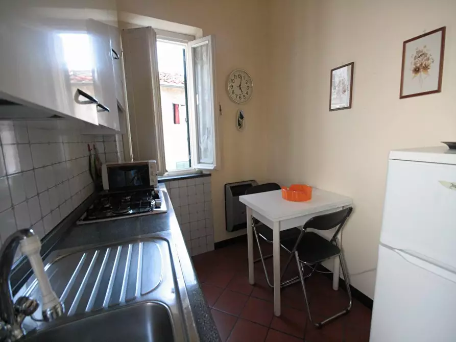 Immagine 9 di Appartamento in affitto  a Lucca