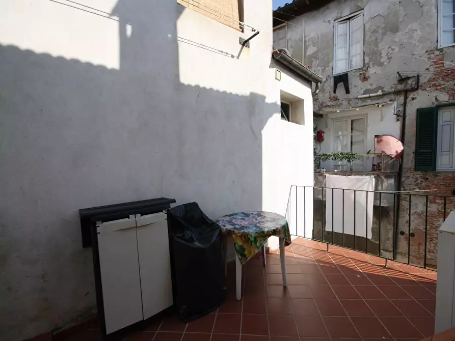 Immagine 24 di Appartamento in affitto  a Lucca