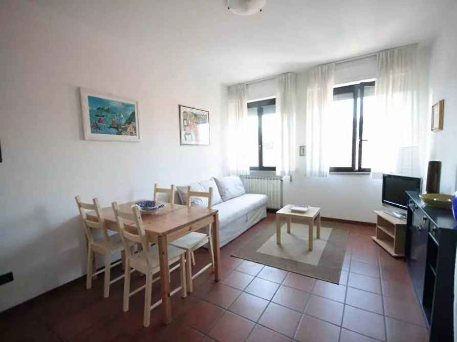 Immagine 1 di Appartamento in affitto  a Lucca