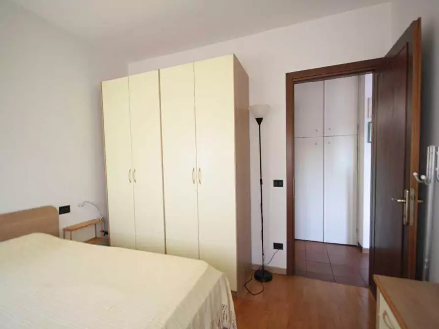 Immagine 15 di Appartamento in affitto  a Lucca