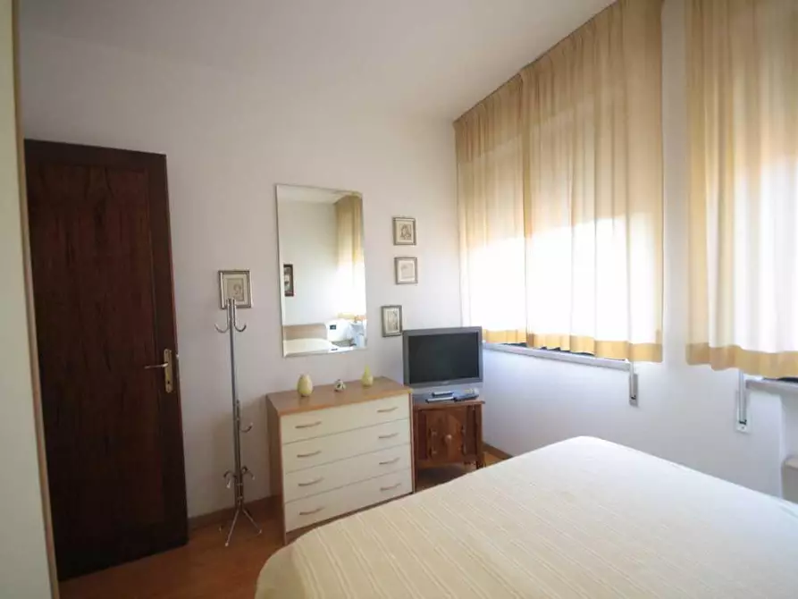 Immagine 8 di Appartamento in affitto  a Lucca