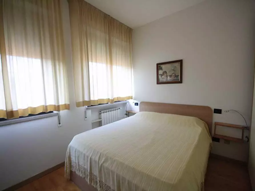 Immagine 12 di Appartamento in affitto  a Lucca