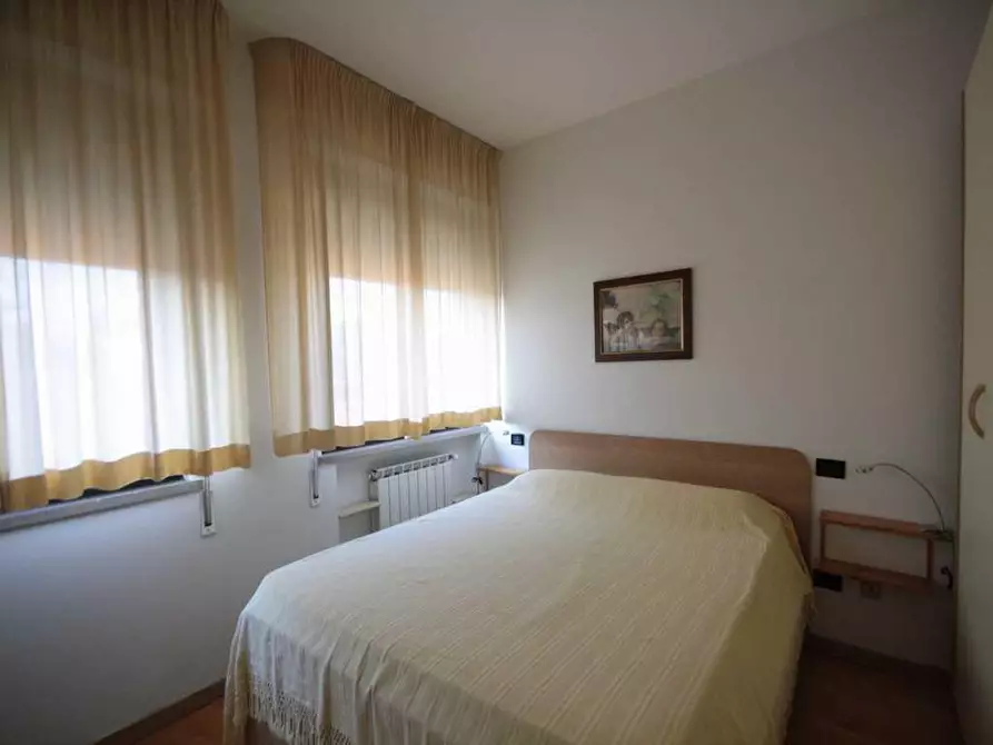 Immagine 13 di Appartamento in affitto  a Lucca