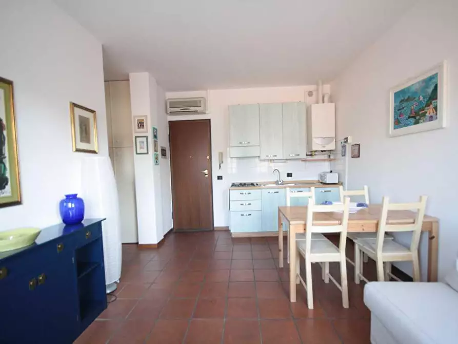 Immagine 6 di Appartamento in affitto  a Lucca