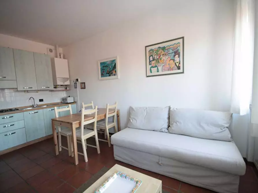 Immagine 5 di Appartamento in affitto  a Lucca