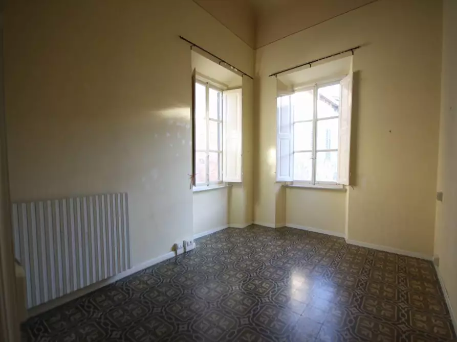 Immagine 24 di Appartamento in affitto  a Lucca