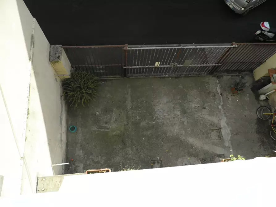 Immagine 8 di Appartamento in vendita  a Viareggio