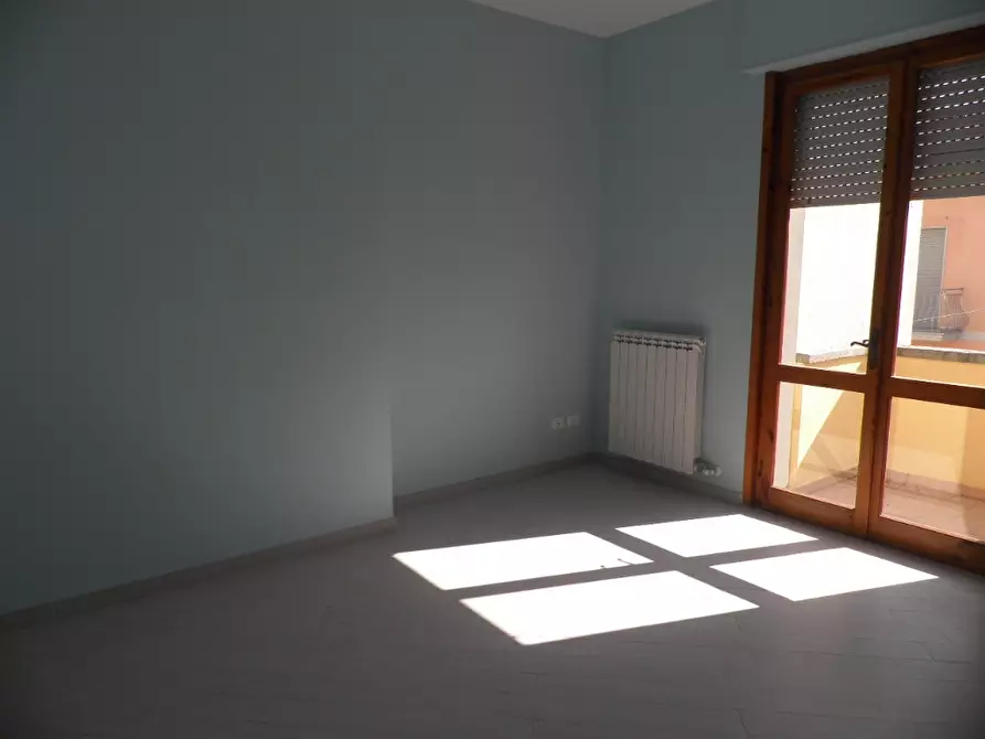 Immagine 5 di Appartamento in vendita  a Viareggio