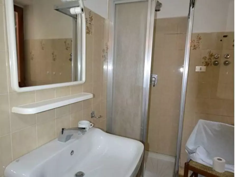 Immagine 14 di Porzione di casa in vendita  a Levanto