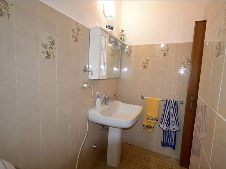 Immagine 15 di Porzione di casa in vendita  a Levanto