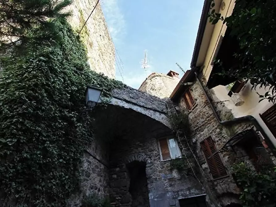 Immagine 7 di Rustico / casale in vendita  a Aulla