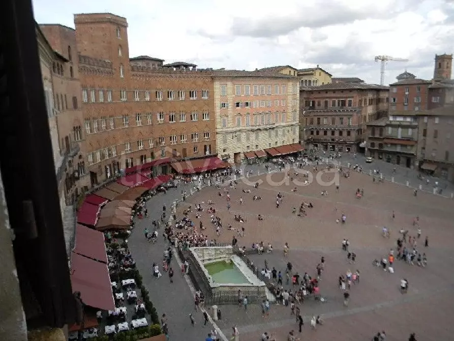 Immagine 5 di Appartamento in vendita  a Siena