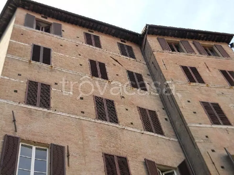 Immagine 29 di Appartamento in vendita  a Siena