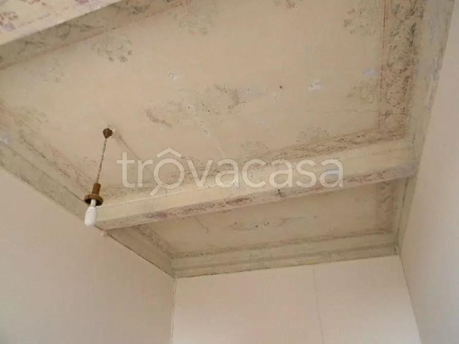 Immagine 3 di Appartamento in vendita  a Siena