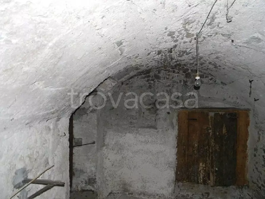 Immagine 10 di Appartamento in vendita  a Fivizzano