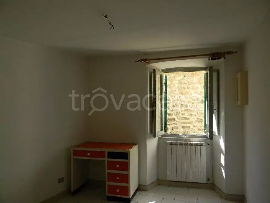 Immagine 4 di Appartamento in vendita  a Fivizzano