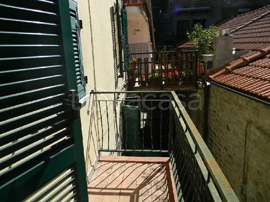 Immagine 7 di Appartamento in vendita  a Fivizzano