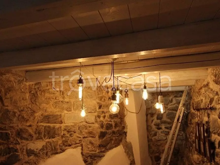 Immagine 2 di Appartamento in vendita  a Aulla