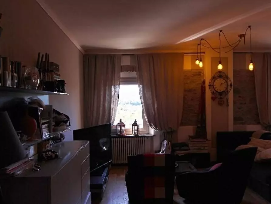 Immagine 2 di Appartamento in vendita  a Aulla