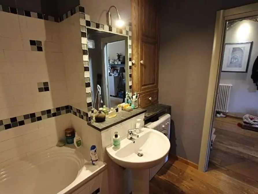 Immagine 18 di Appartamento in vendita  a Aulla